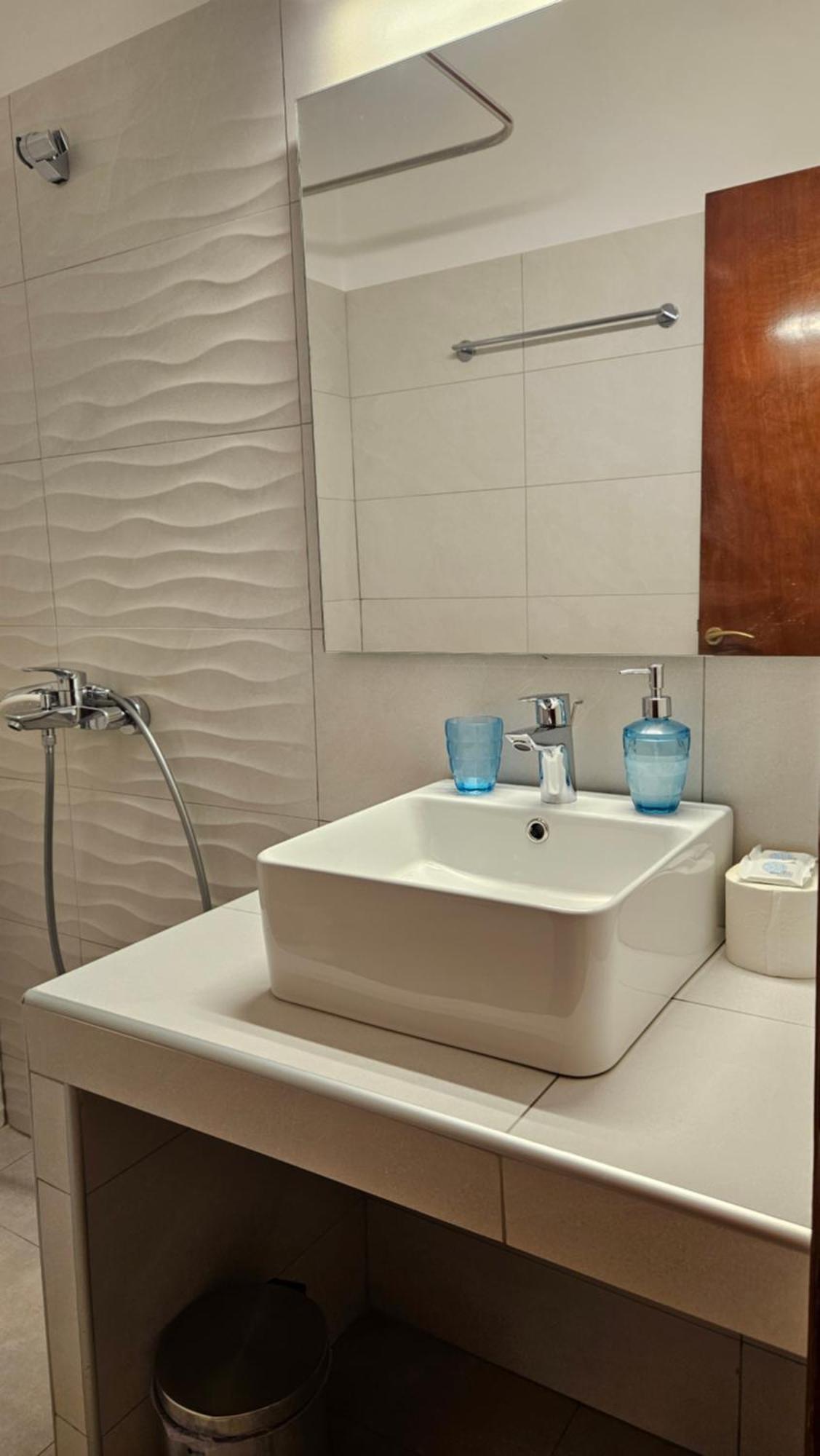 Studios Marfo Batsi  Ngoại thất bức ảnh